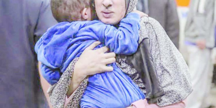 محاولة «أهلاوية» أخيرة لضم «كوناتيه»