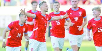 رونالدو البرتغال يتحدى «الصمود» التشيكى