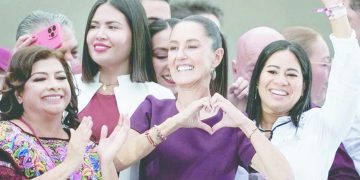 محاولة «أهلاوية» أخيرة لضم «كوناتيه»