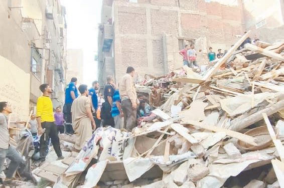 مصرع 3 وإنقاذ 5 أشخاص في إنهيار عقار بأسيوط 1 - جريدة الجمهورية مصرع 3 وإنقاذ 5 أشخاص في إنهيار عقار بأسيوط
