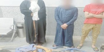 ربة منزل تبحث عن الآثار فى بولاق