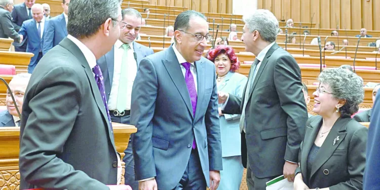 بأغلبية برلمانية مطلقة.. وتعهد بالمتابعة والرقابة الدائمة: الثقة للحكومة