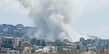 اللبنانيون من بيروت إلى الجنوب .. الحياة طبيعية