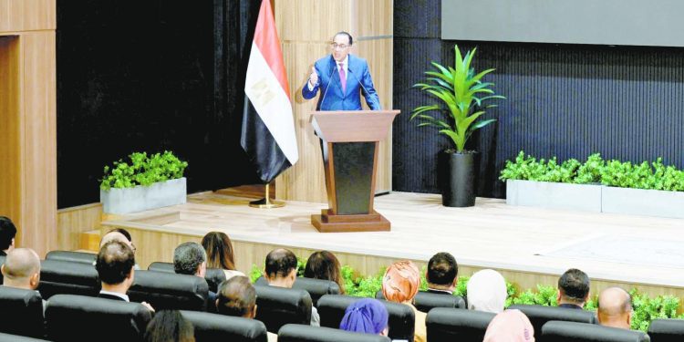 رئيس الوزراء يعلن خطة عمل حكومته الجديدة: الحفاظ على الأمن القومى.. أهم تكليفات الرئيس