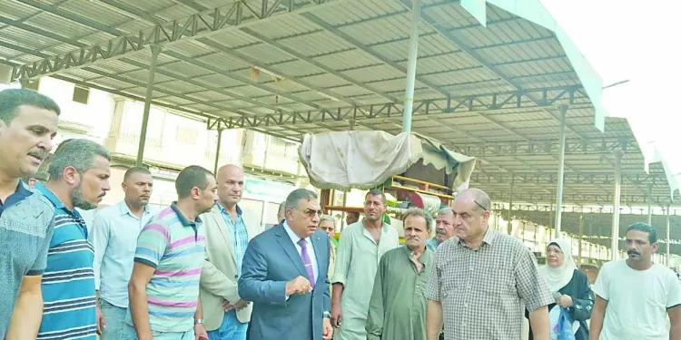 «العمل الميدانى» شعار المرحلة.. وجولات منتصف الليل تعيد الانضباط: المحافظون فى الشارع 1 - جريدة الجمهورية «العمل الميدانى» شعار المرحلة.. وجولات منتصف الليل تعيد الانضباط: المحافظون فى الشارع