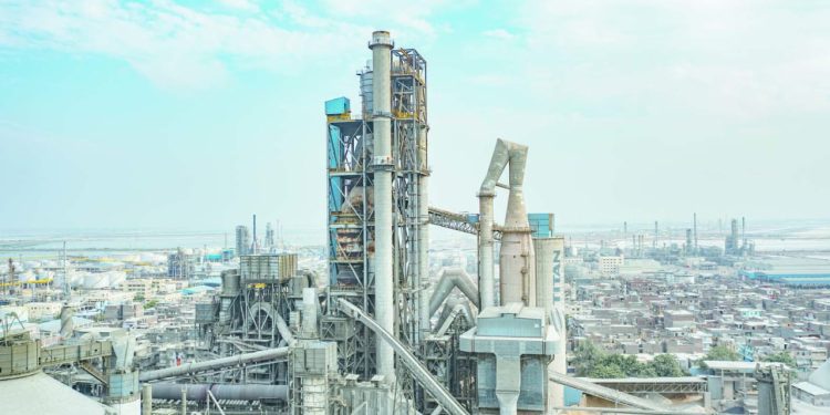 28 مليوناً تحسم قرار السولية بالبقاء