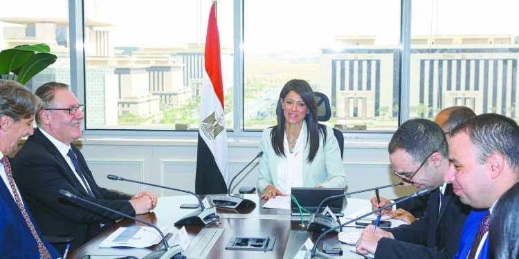 إنجلترا تتأهل بصعوبة.. وهولندا تقلب الطاولة على الأتراك