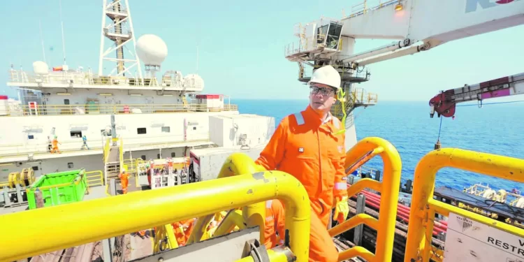 «بشرى خير» يعلنها وزير البترول: بئران جديدان لزيادة إنتاج مصر من الغاز 1 - جريدة الجمهورية العفيجى قمة «الجاهزية».. والكرواتى يفرض «السرية»