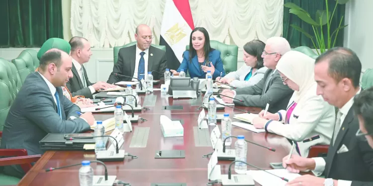 مظلة حماية اجتماعية وتأمينية للعمالة غير المنتظمة 1 - جريدة الجمهورية ليفربول يطارد «الفيرارى»