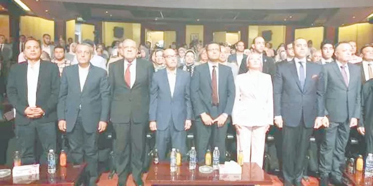 «الصحفيين» تكرم محلب وعارف والبيسى فى حفل توزيع جوائز الصحافة المصرية 1 - جريدة الجمهورية «الصحفيين» تكرم محلب وعارف والبيسى فى حفل توزيع جوائز الصحافة المصرية