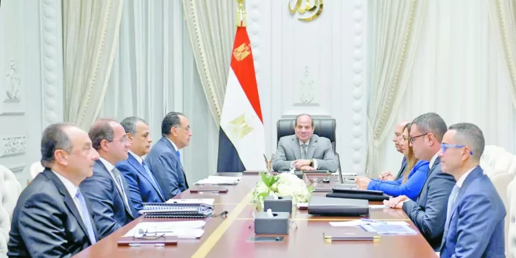 السيسى يشدد على أولوية ملف الصناعة وضرورة النهوض بها
