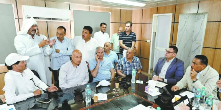 فى اجتماع وزير الإسكان ومحافظ مطروح: سرعة تسليم الأراضى البديلة للأهالى بـ«رأس الحكمة»