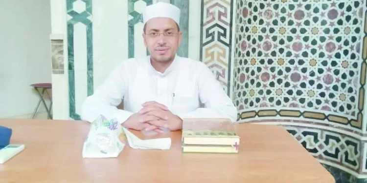 د.علاء المؤذن الذى كرَّمه وزير الأوقاف: القرآن سر تفوقى.. ولا أعرف اليأس.. ويقينى أن الله لا يُضيع أجر المحسنين 1 - جريدة الجمهورية د.علاء المؤذن الذى كرَّمه وزير الأوقاف: القرآن سر تفوقى.. ولا أعرف اليأس.. ويقينى أن الله لا يُضيع أجر المحسنين