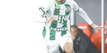 الأهلى يعلن صفقتين خلال أيام