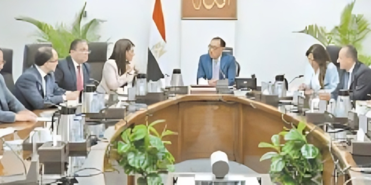 رئيس الوزراء استعرضها مع الدكتورة رانيا المشاط وزيرة التخطيط: إستراتيجية متكاملة بمشاركة القطاع الخاص ودعم ريادة الأعمال 1 - جريدة الجمهورية رئيس الوزراء استعرضها مع الدكتورة رانيا المشاط وزيرة التخطيط: إستراتيجية متكاملة بمشاركة القطاع الخاص ودعم ريادة الأعمال