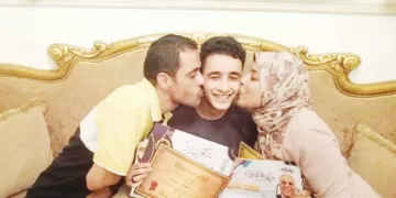 فرحة وزغاريد وتهانى من الأقارب والأحباب: أوائل الثانوية العامة.. قصص وحكايات تميز
