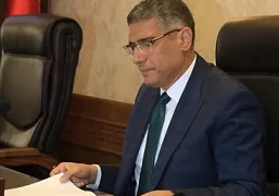 ضبط كمية كبيرة من الدقيق المدعم في مخزن غير مرخص بسقارة