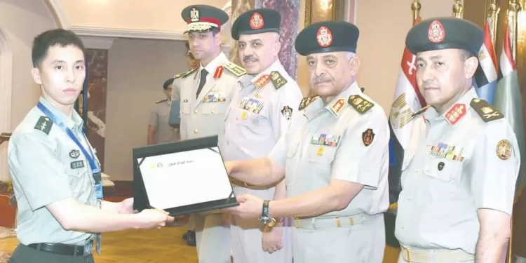 وزير الدفاع يشهد اليوم العلمى للكلية الفنية العسكرية 1 - جريدة الجمهورية الفراعنة «قادمون».. وعلى الميدالية «قادرون»