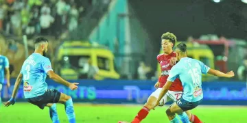 جوميز مستمر.. ويحلم بمبابى !!