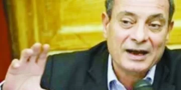 الناقد الكبير د.حسين حمودة: نجيب محفوظ انتزع نوبل من فم الأسد