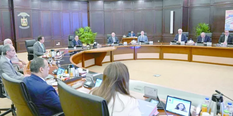 10قرارات مهمة لمجلس الوزراء فى اجتماعه  الأسبوعى: الموافقة على مشروع قرار لترقية موظفى الدولة