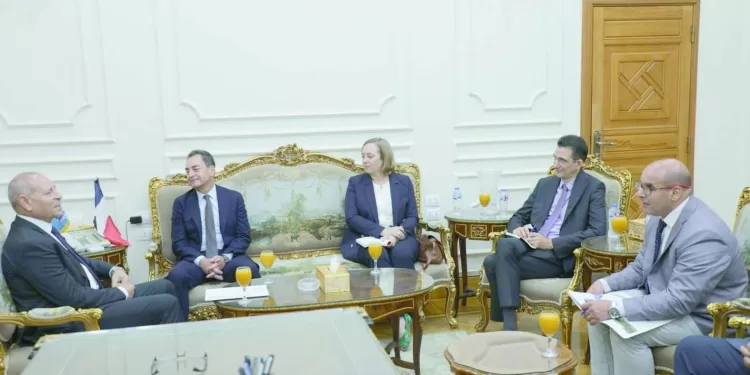صابر لـ سفير فرنسا:  الدولة حريصة على إحياء تراث القاهرة التاريخية