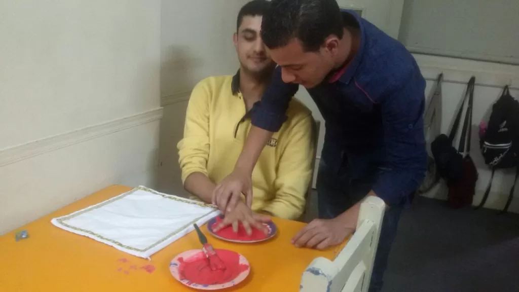 «تعليم الجيزة» تُكرم عادل عون طالب «الدمج».. وتمنحه شهادة تقدير 2 - جريدة الجمهورية WhatsApp Image 2024 08 23 at 9.34.22 PM - جريدة الجمهورية