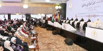 الأمين العام لرابطة الجامعات الإسلامية يشيد بـ«دور المرأة في بناء الوعي»