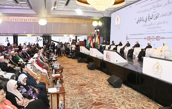الأمين العام لرابطة الجامعات الإسلامية يشيد بـ«دور المرأة في بناء الوعي»
