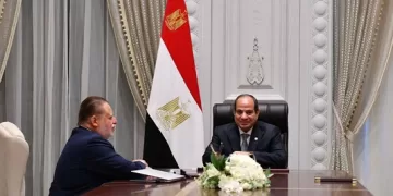 الرئيس عبد الفتاح السيسي يستقبل محافظ البنك المركزي