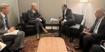 وزير الخارجية يعرب عن القلق من تطورات الأوضاع الإنسانية في غزة ويندد بسياسات التجويع واستخدام الغذاء كسلاح حرب