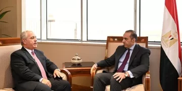وزير الشئون النيابية يؤكد أهمية الصحافة القومية في مواجهة الشائعات ونشر الوعي