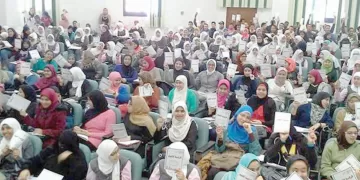 السناتر.. «تعليم بير السلم» بلا رقابة 5 - جريدة الجمهورية عملاقان أوروبيان يخططان لخطف «الفيرارى»