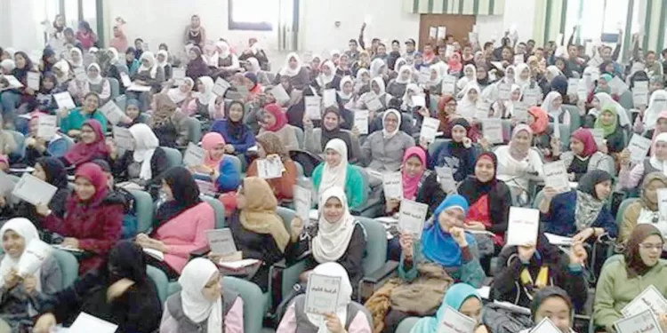 عملاقان أوروبيان يخططان لخطف «الفيرارى»