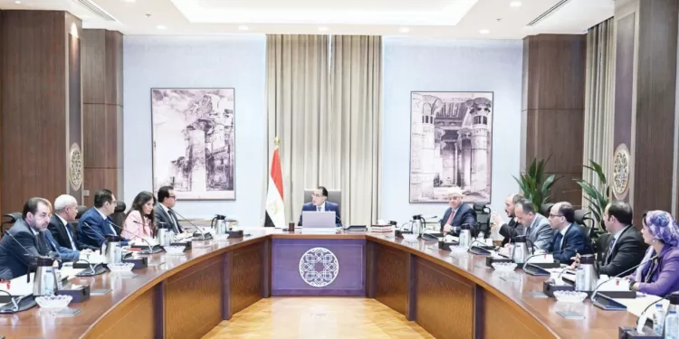 عملاقان أوروبيان يخططان لخطف «الفيرارى»