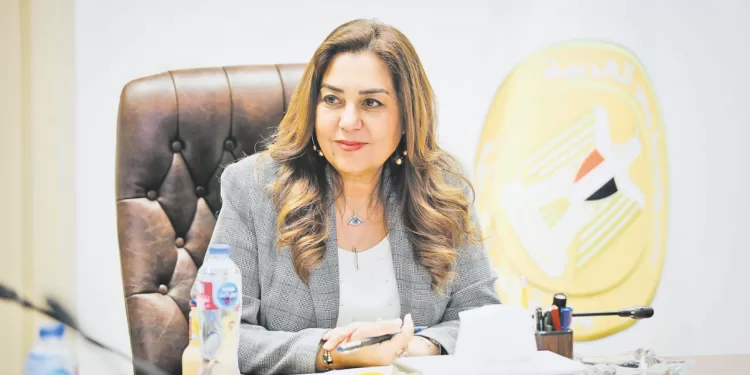 عملاقان أوروبيان يخططان لخطف «الفيرارى»