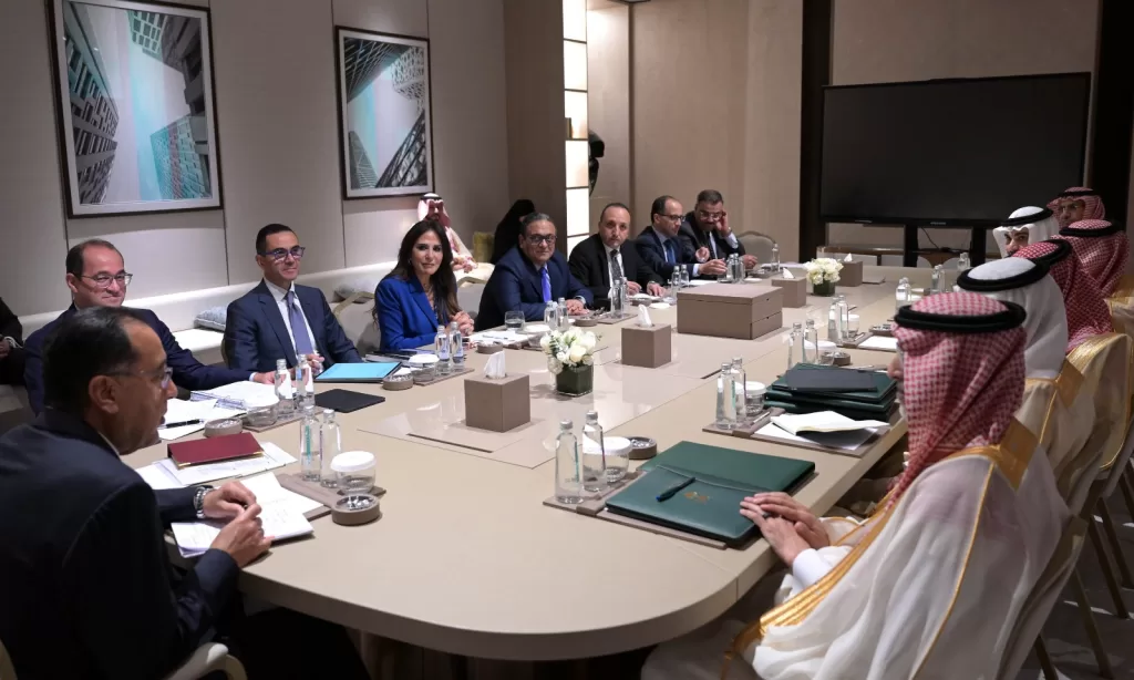 رئيس الوزراء يلتقي وزير المالية السعودي لبحث عدد من ملفات الشراكة 7 - جريدة الجمهورية IMG 20240915 WA0086 - جريدة الجمهورية