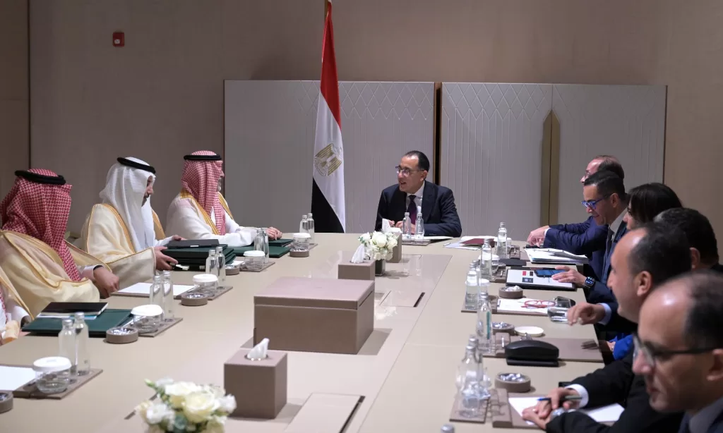 رئيس الوزراء يلتقي وزير المالية السعودي لبحث عدد من ملفات الشراكة 6 - جريدة الجمهورية IMG 20240915 WA0089 - جريدة الجمهورية