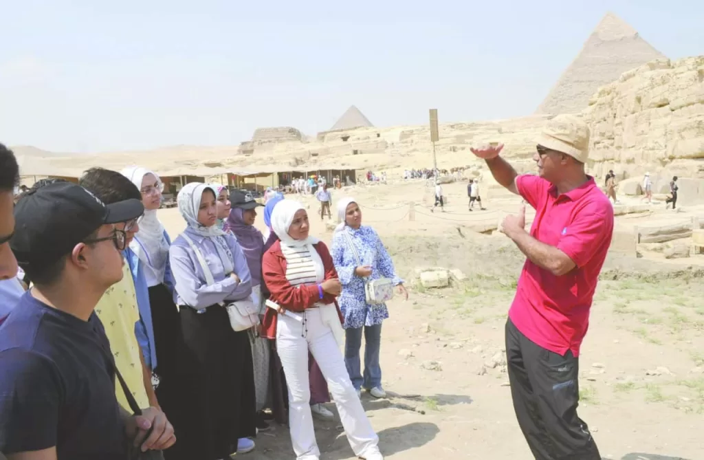 من «الأهرامات» إلى «متحف الحضارة « ثم «خان الخليلى» .. جولة سياحية متميزة 2 | جريدة الجمهورية