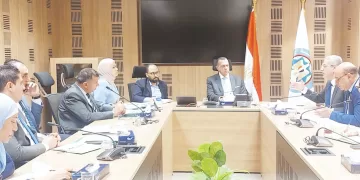 القمة تشغل «القطبين»