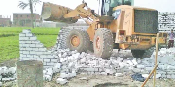 القمة تشغل «القطبين»