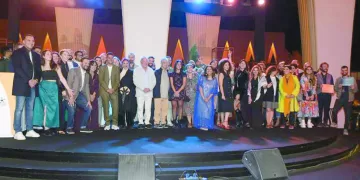 القمة تشغل «القطبين»