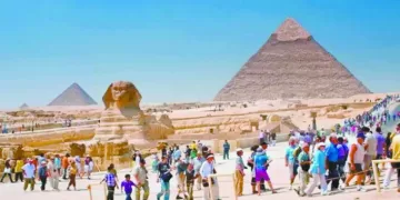 القمة تشغل «القطبين»