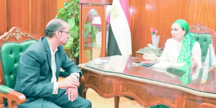 د. فجر عبدالجواد .. أول سيدة تترأس المركز القومى للبحوث لـ «الجمهورية» 1 - جريدة الجمهورية د. فجر عبدالجواد .. أول سيدة تترأس المركز القومى للبحوث لـ «الجمهورية»