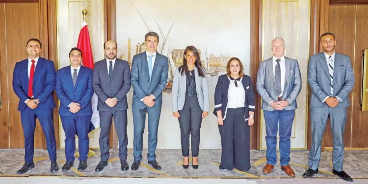 «المشاط» تبحث تعزيز الشراكة الإستراتيجية مع البنك الدولى والاتحاد الأوروبى