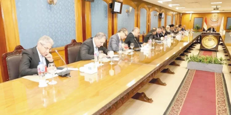 عبداللطيف قبل 72 ساعة من انطلاق العام الدراسى الجديد:  انتهينا من حل 90 ٪ من مشكلة الكثافات والعجز فى المدرسين