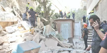 فى انهيار عقار مدينة نصر: إنقاذ 3 سيدات من تحت الأنقاض