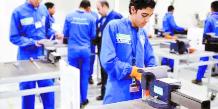 حكاية 71 مدرسة فى 18 محافظة «حاليا» تصل إلى 200 «قريبا» وتستثمر فى الشباب 1 - جريدة الجمهورية حكاية 71 مدرسة فى 18 محافظة «حاليا» تصل إلى 200 «قريبا» وتستثمر فى الشباب