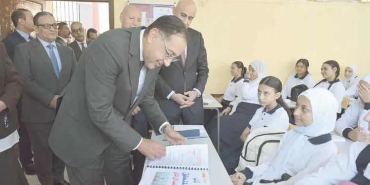 التحدى الأكبر للحكومة: الحفاظ على الاستقرار.. وتوفير احتياجات المواطنين