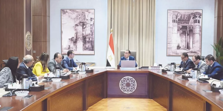 تعظيم الفرص الواعدة: مدبولى يستعرض خطة تحفيز الاستثمار فى مختلف القطاعات